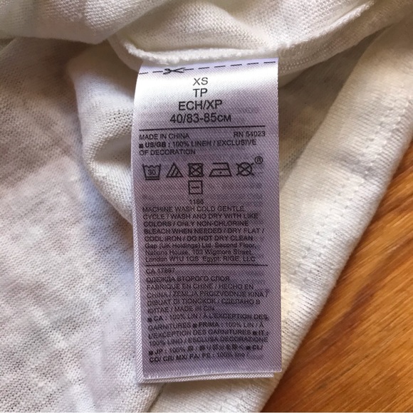 Banana Republic Navy White Black Tee Bundle, NWT, XS - Picture 5 of 13